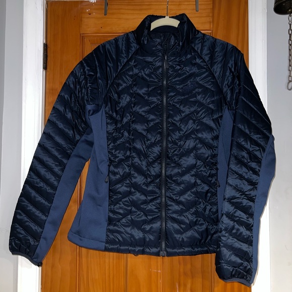 Jack Wolfskin Jackets & Blazers - Jack Wolfskin Stormlock Navy Puffer Mid Layer/Jacket with Fleece Side Panels M